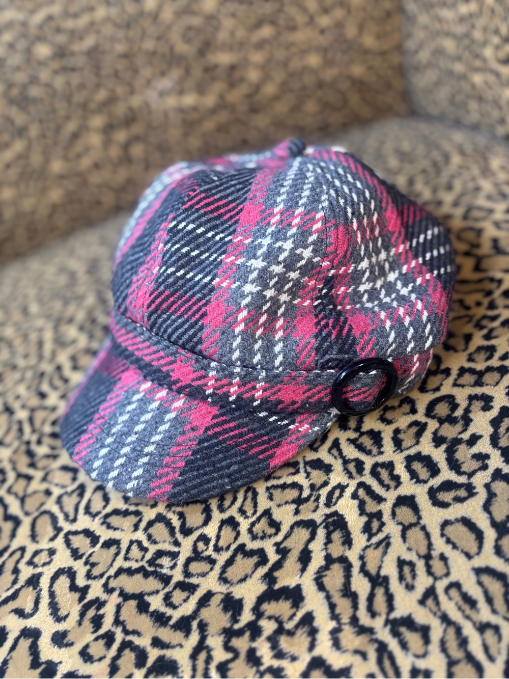 ✨Vintage Y2K Pink, White & Grey Plaid Wool Bakers Boy Hat✨